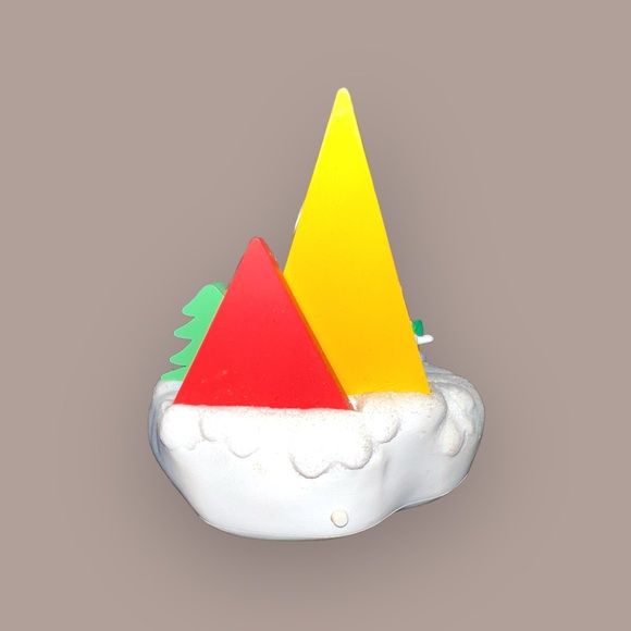 A Charlie Brown Christmas Tree 2006 Hallmark Keepsake Ornament - Picture 4 of 11